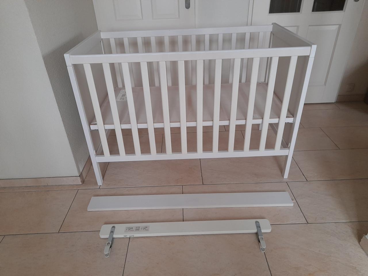 SUNDVIK Babybedje, wit, 60x120 cm