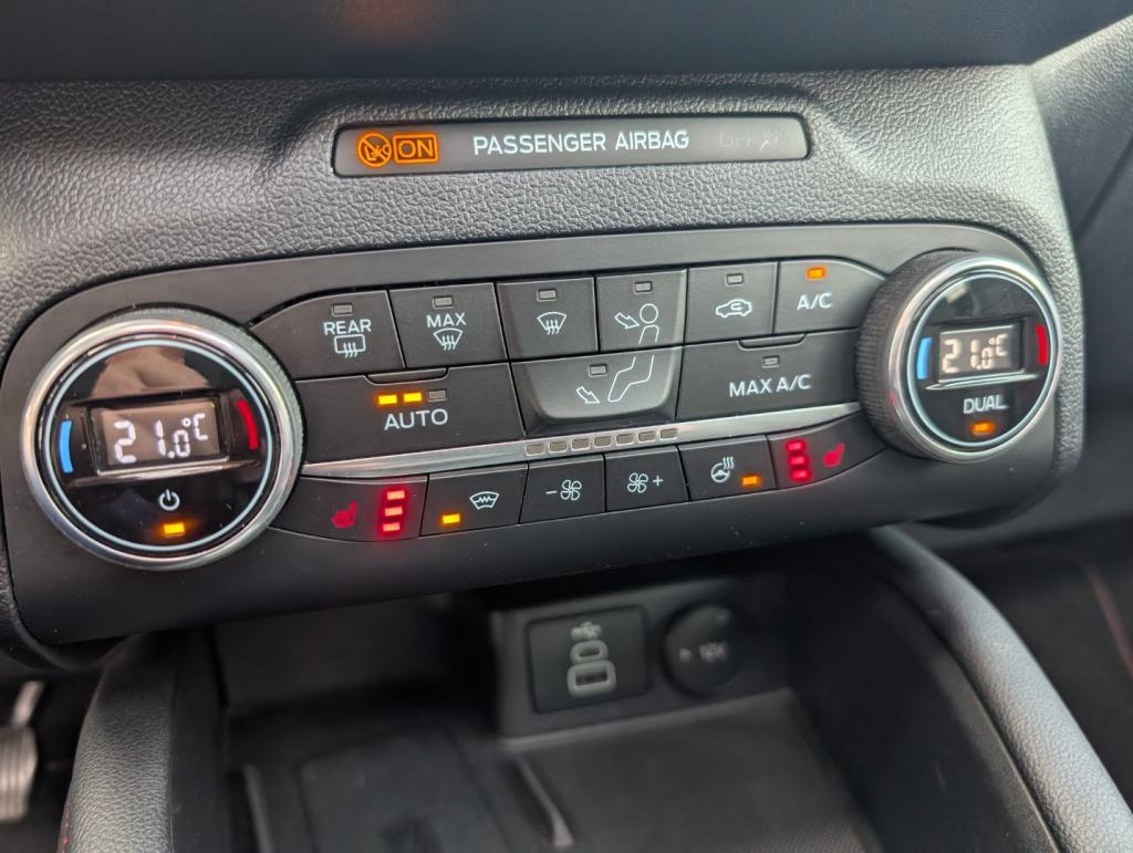 Ford Kuga 2.5 phev e-cvt 225pk st-line x , adaptive cc , panodak , winterpa