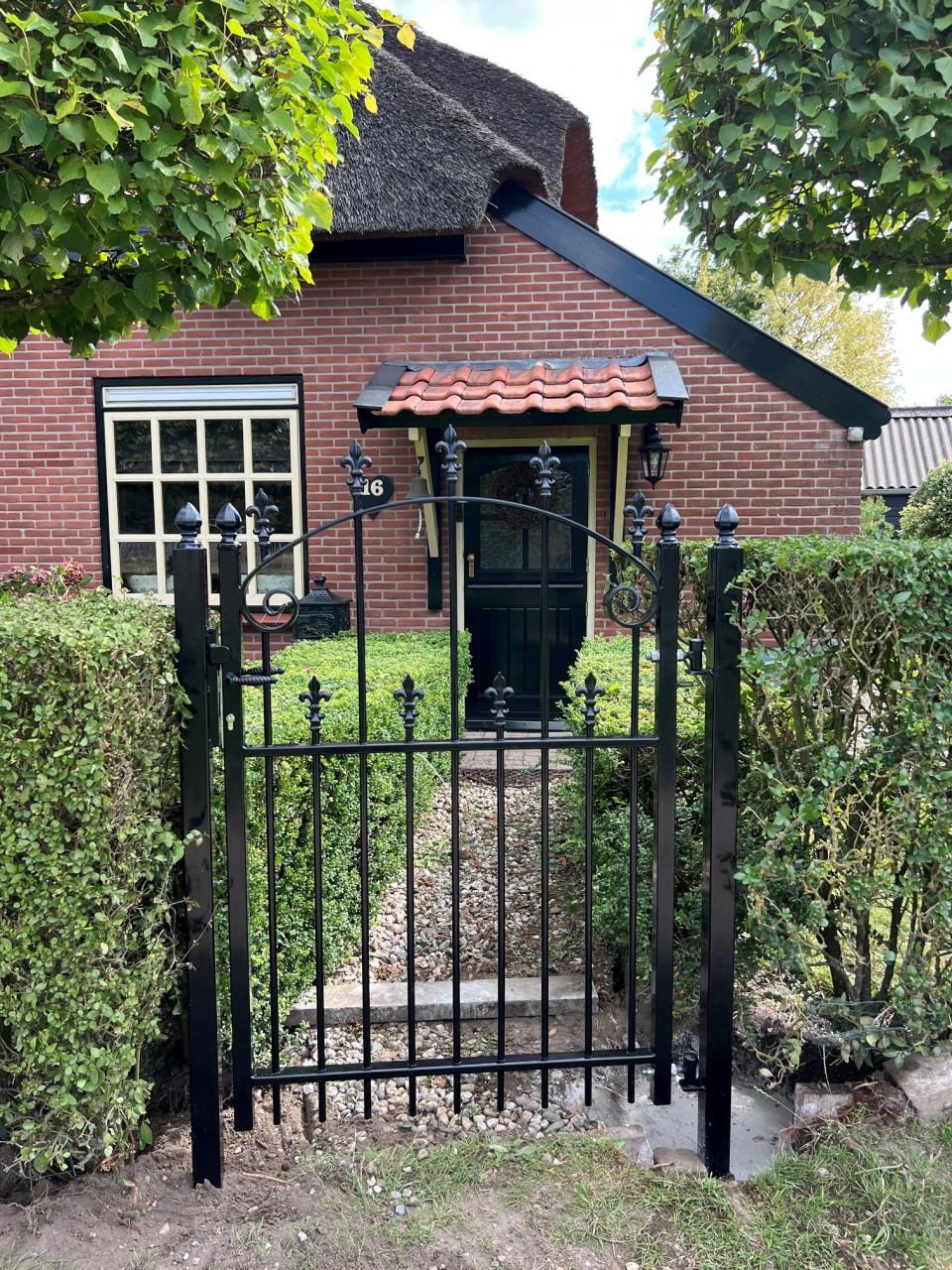 Hekwerken - Inrijpoorten - Tuinpoorten en Schuifpoorten.