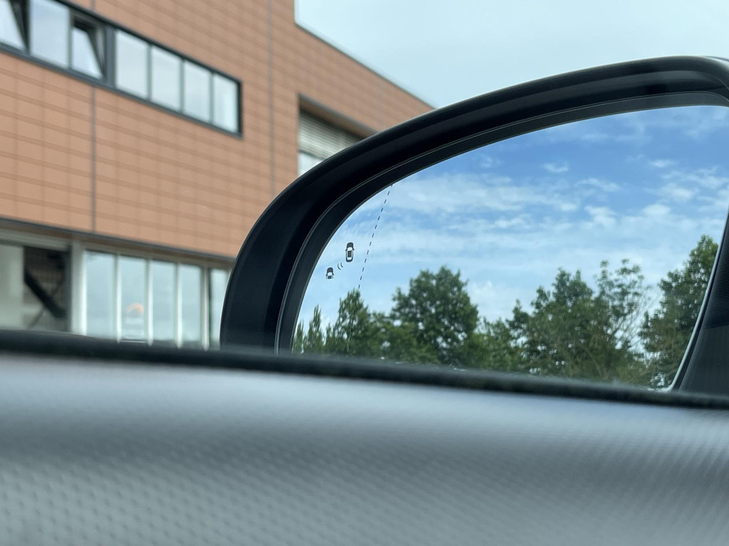 Hyundai Kona ev premium 64 kwh sky | head-up display | stuur- + stoelverwar