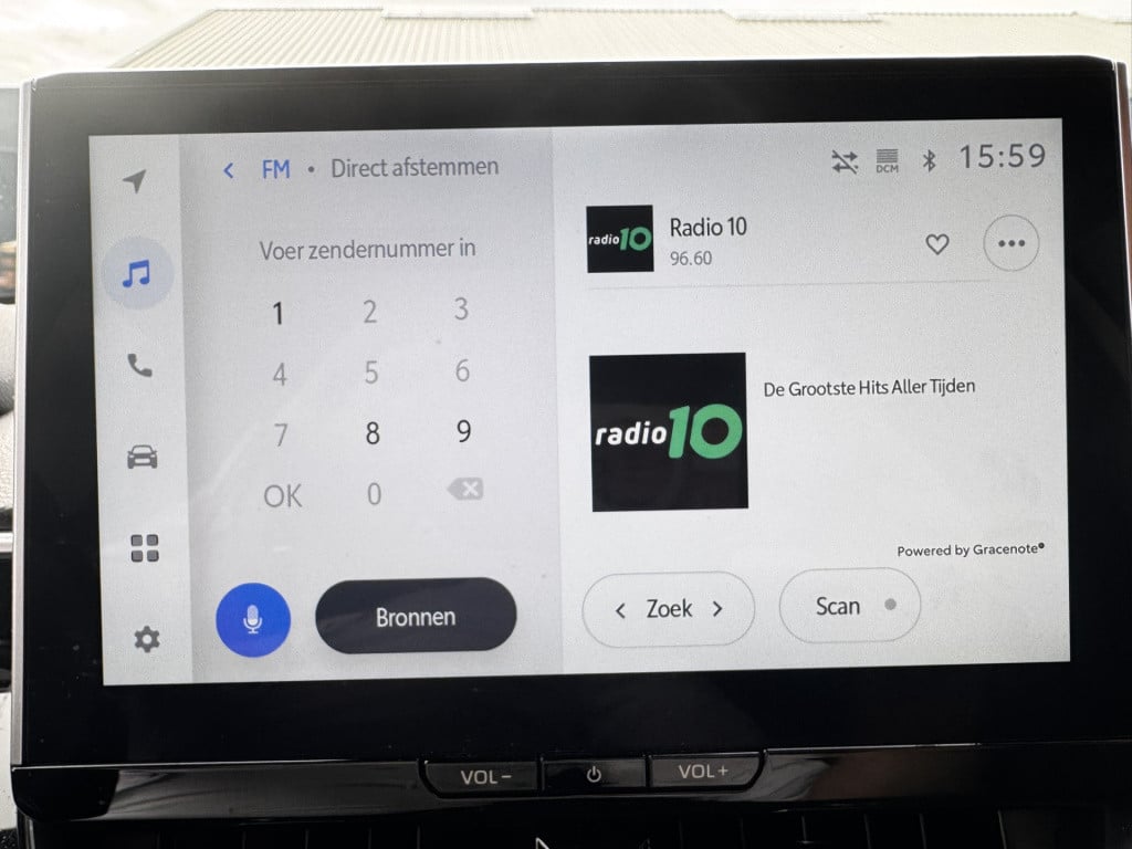 Toyota Corolla Cross 2.0 high power hybrid first edition | apple carplay |
