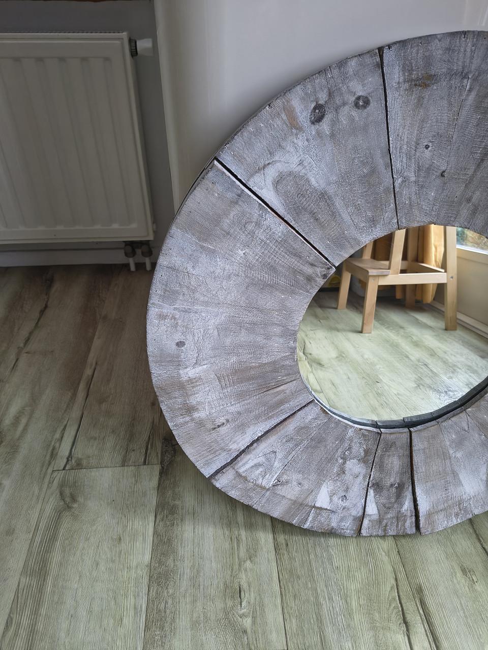 Prachtige grote houten spiegel rond, ronde spiegel hout.