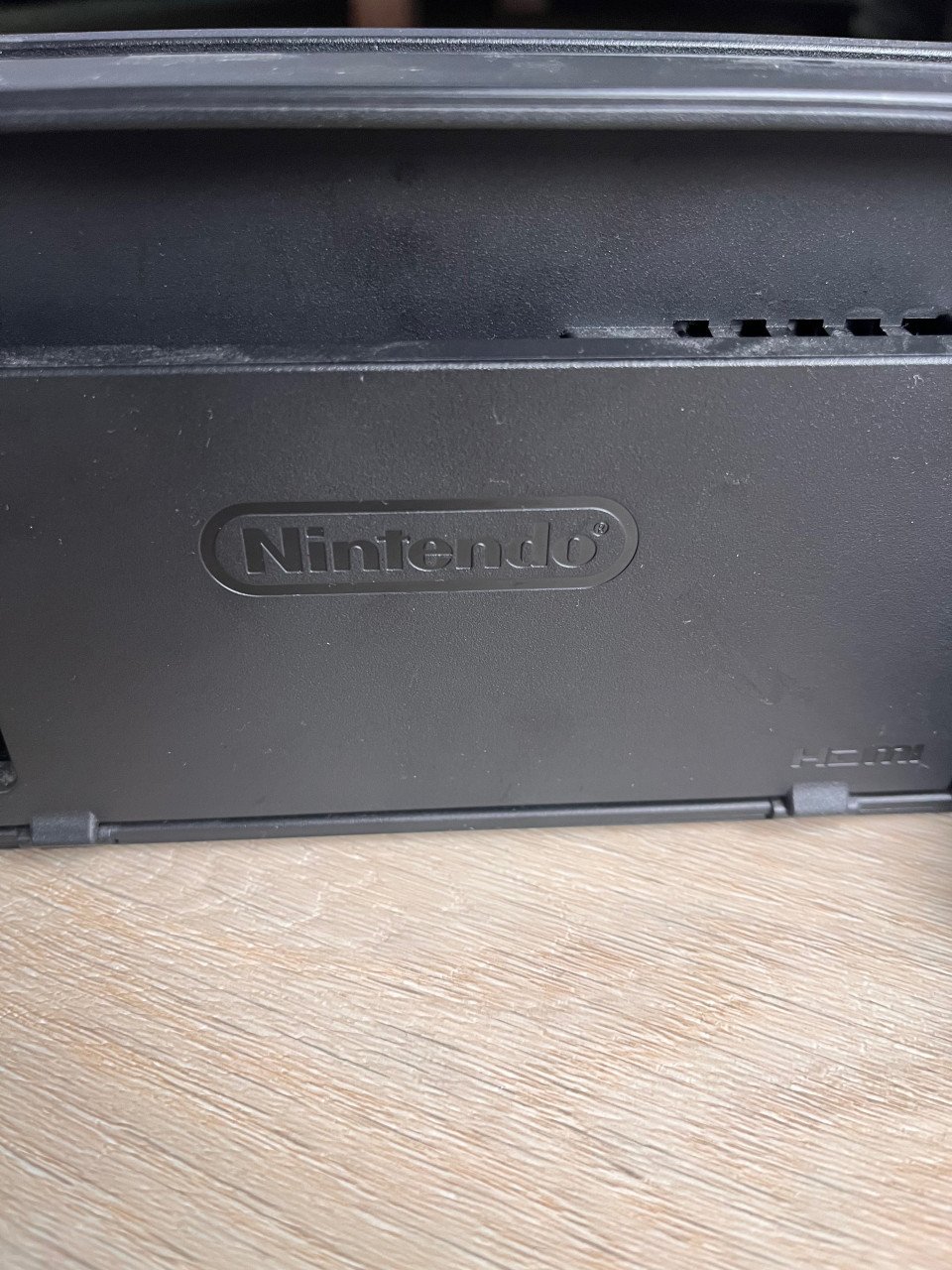 Nintendo Switch + extra controller + 6 games