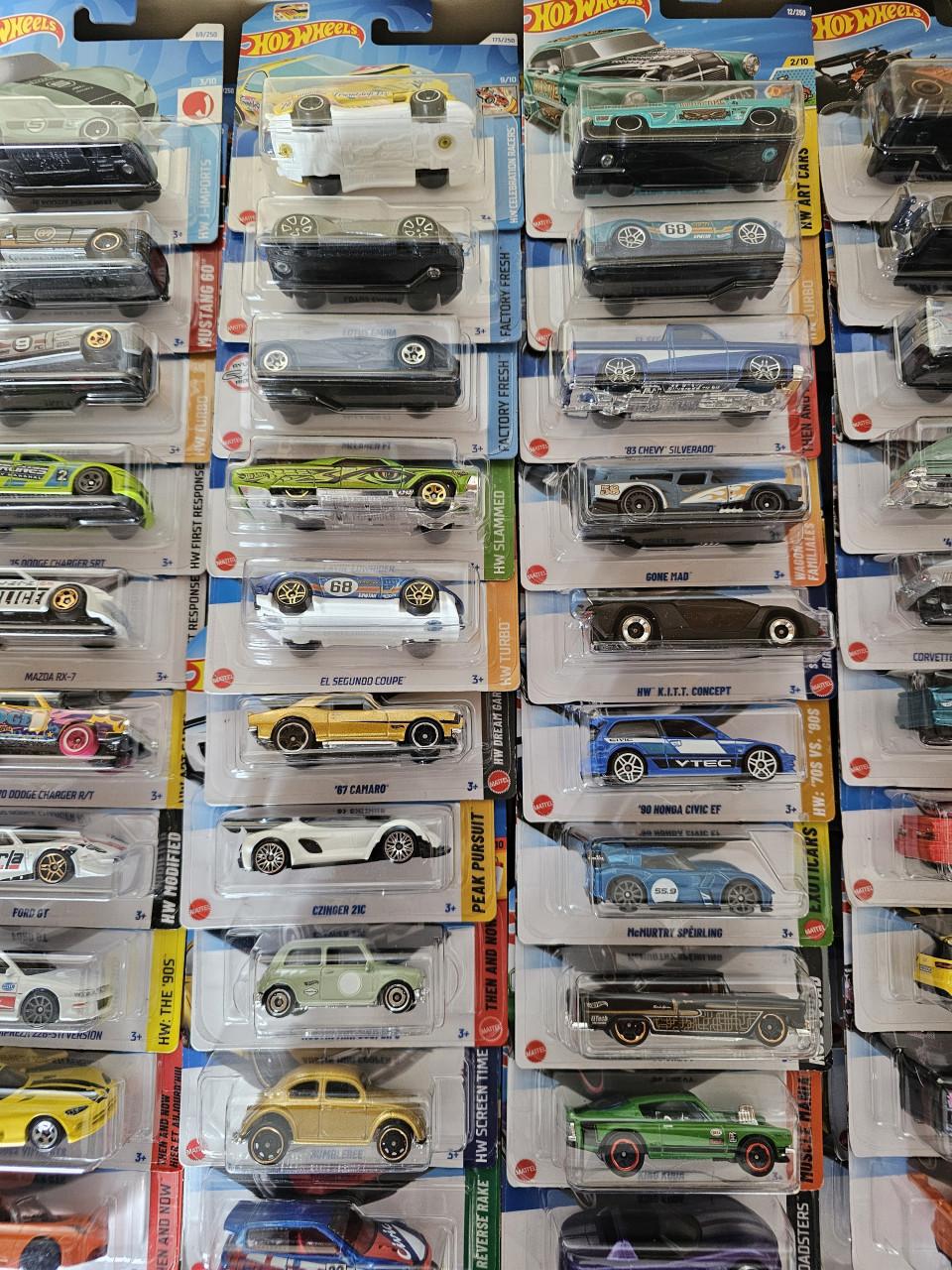 Hot Wheels nieuw in verpakking.