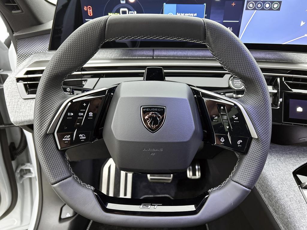 Peugeot E-3008 gt avantage 210 pk 73 kwh | trekhaak | 360 vision camera | w