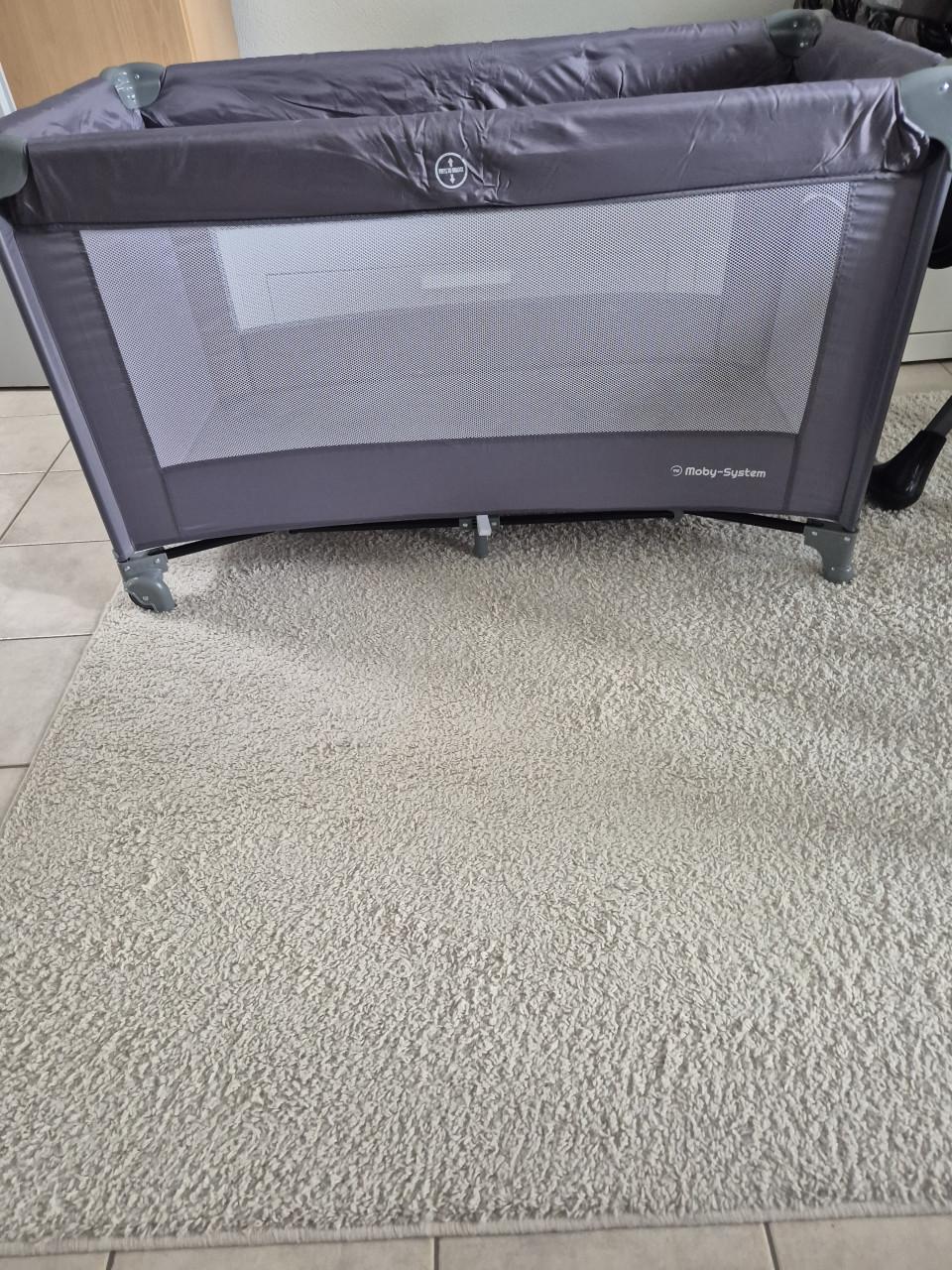 Campingbedje + extra dik matras