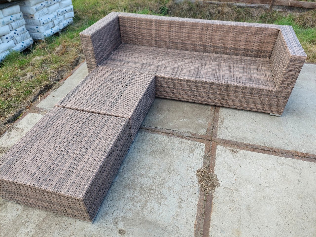 Wicker Loungeset met Hocker - 3 Zitplaatsen