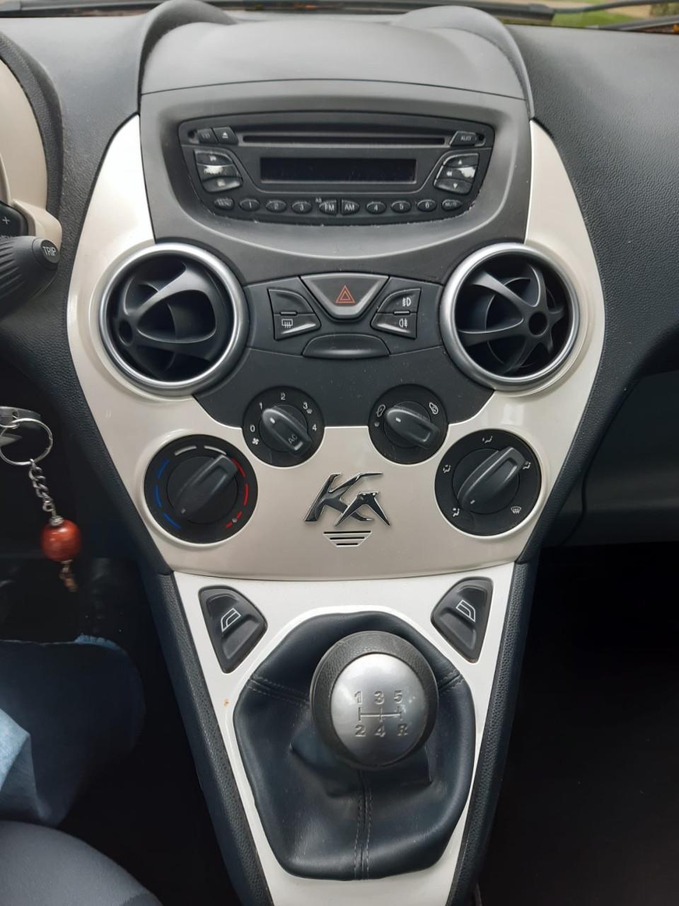 Ford Ka 1.2 51 kw titanium