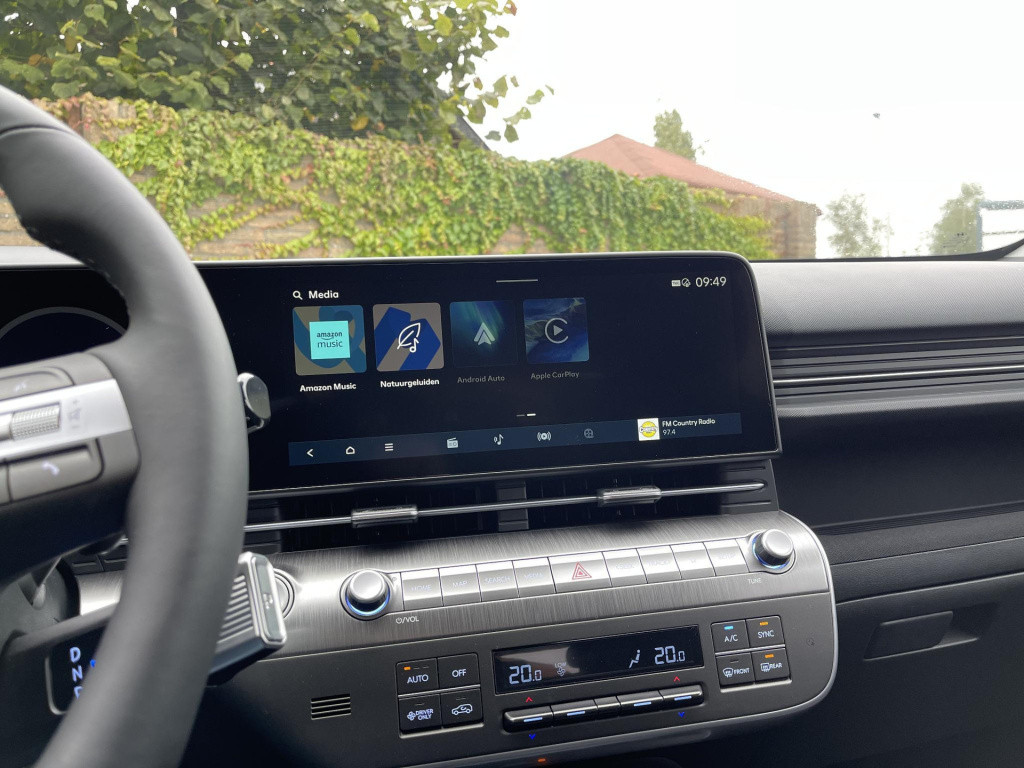 Hyundai Kona electric comfort smart 65.4 kwh blind-spot collission assist