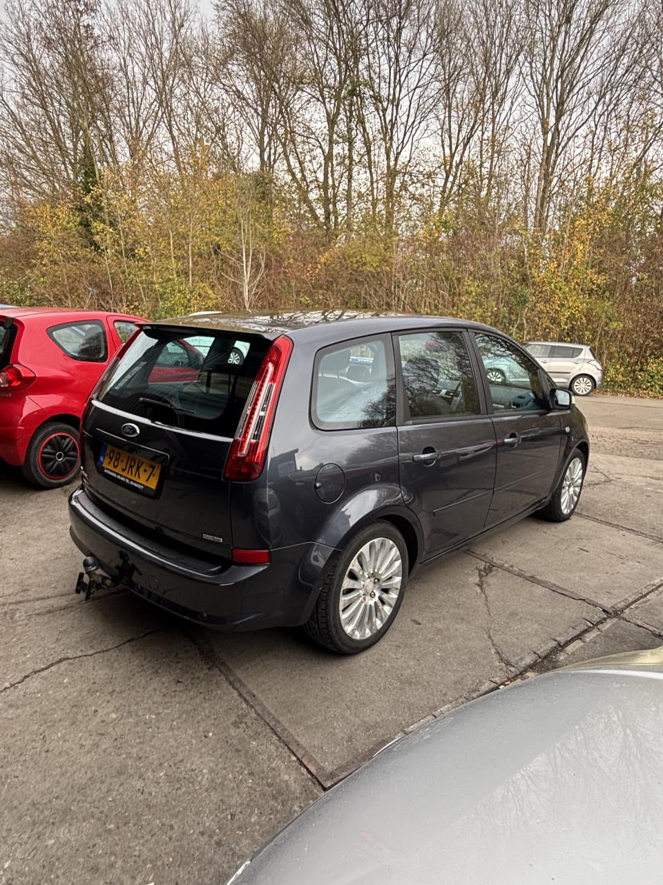 Ford C Max met een jaar apk!