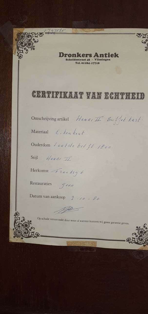 Antieke kast