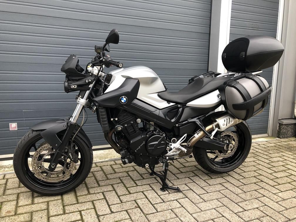 Mooie en complete BMW F800R uit 2010, 45 dkm, kofferset etc, rijklaar €4250