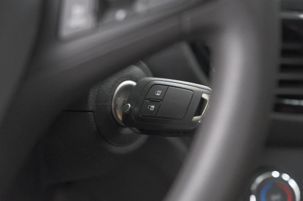 Opel Karl 1.0 rocks online edition | apple carplay | parkeersensoren | navi