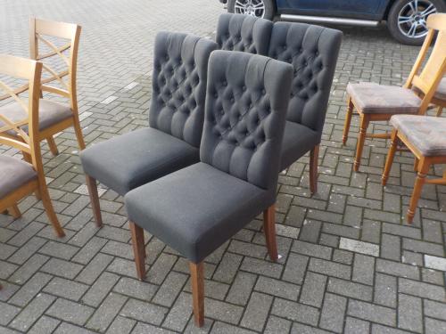 4 stoelen voor 30 euro