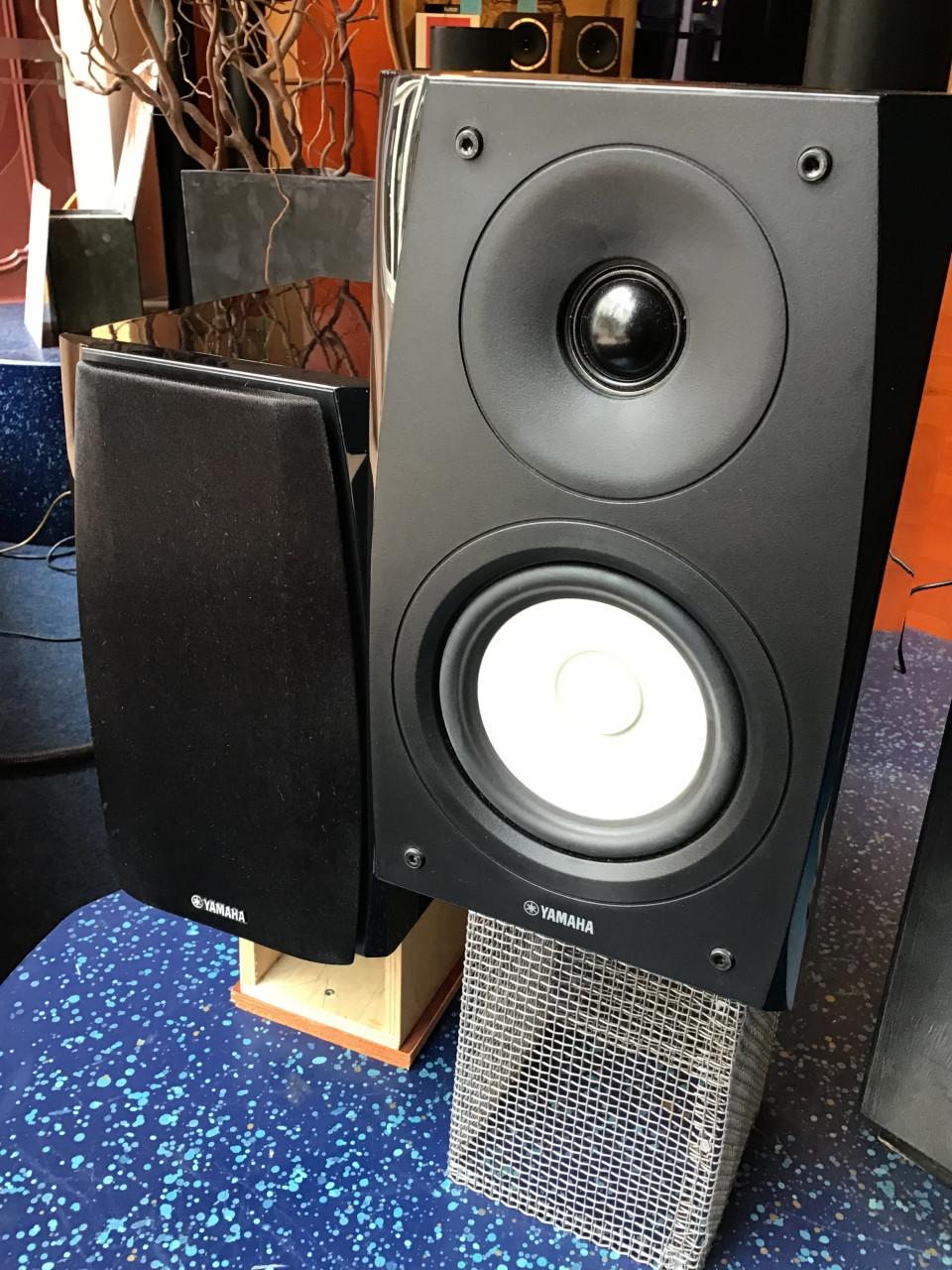 Yamaha NS BP182 luidsprekers