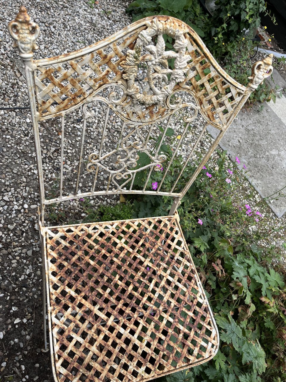 Gietijzeren tuinset 6 stoelen 1 tafel