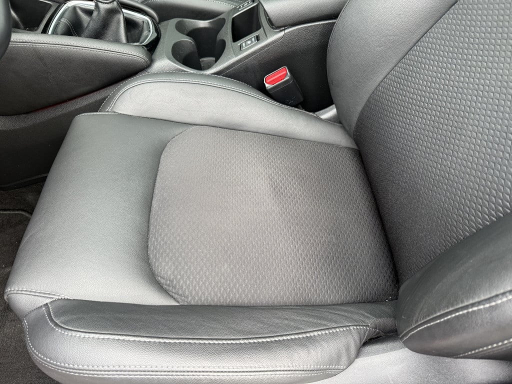 Nissan Qashqai 1.2 tekna pakket 5-drs