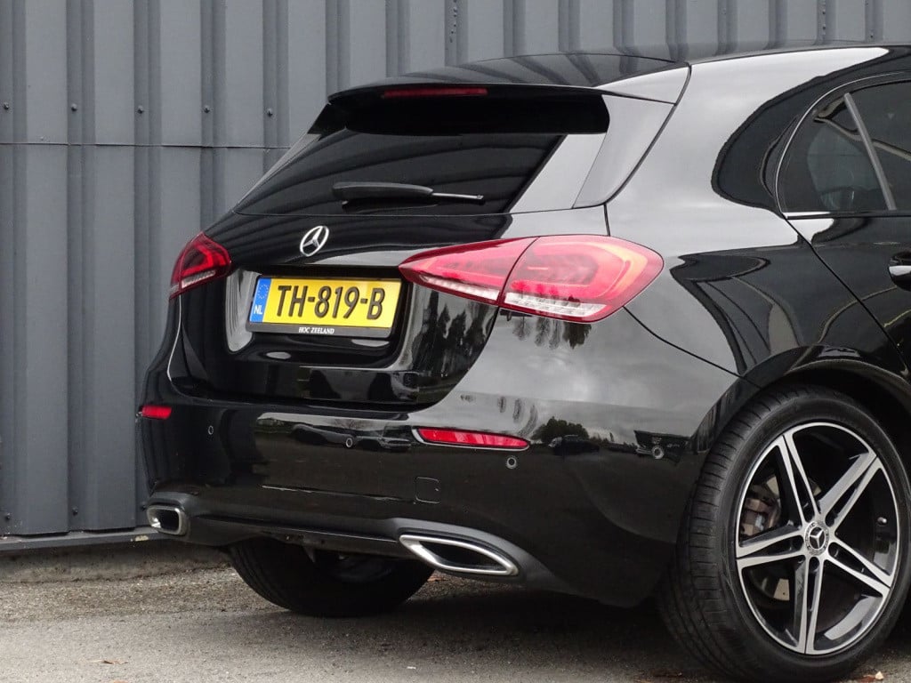 Mercedes-Benz A-Klasse 200 advantage | pano | 18" | led