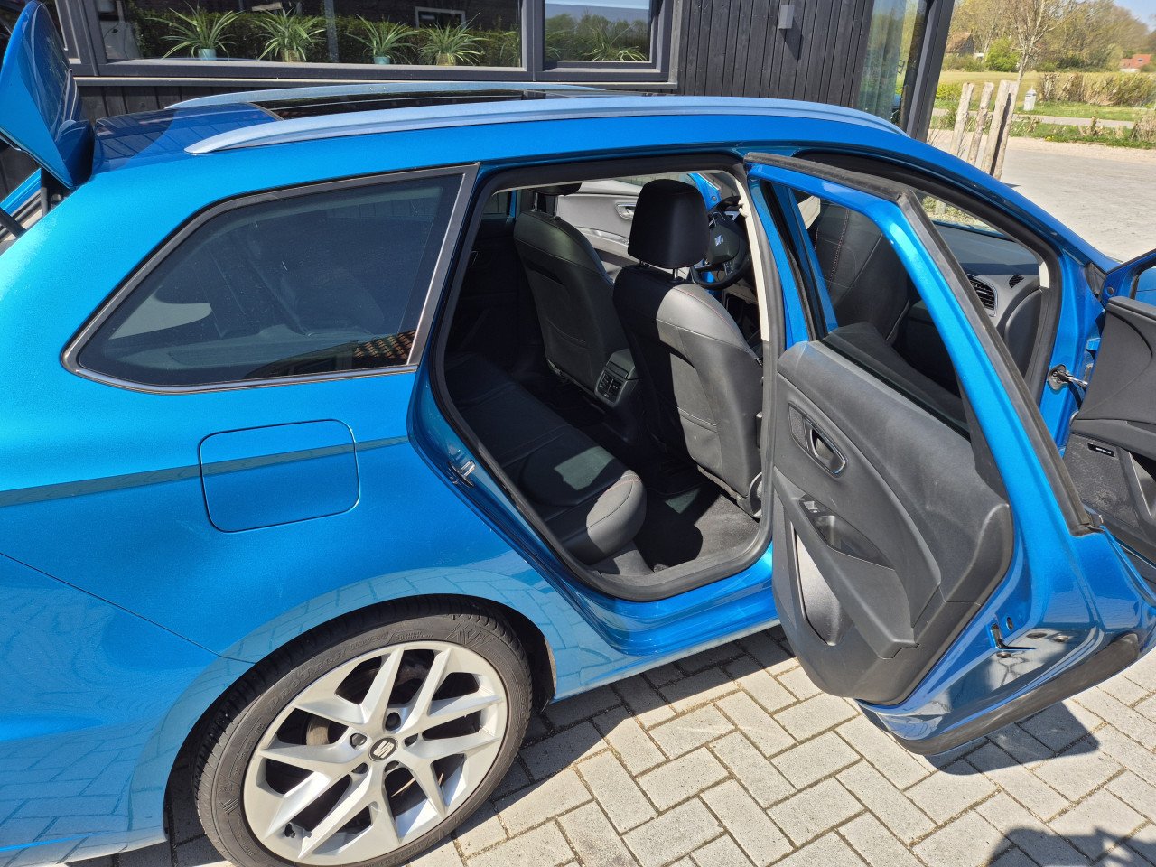 Seat Leon 1.4 TSI FR 150PK Blauw