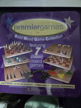 Premier Games Solid Wood Game Collection in een opbergblik, Nieuw