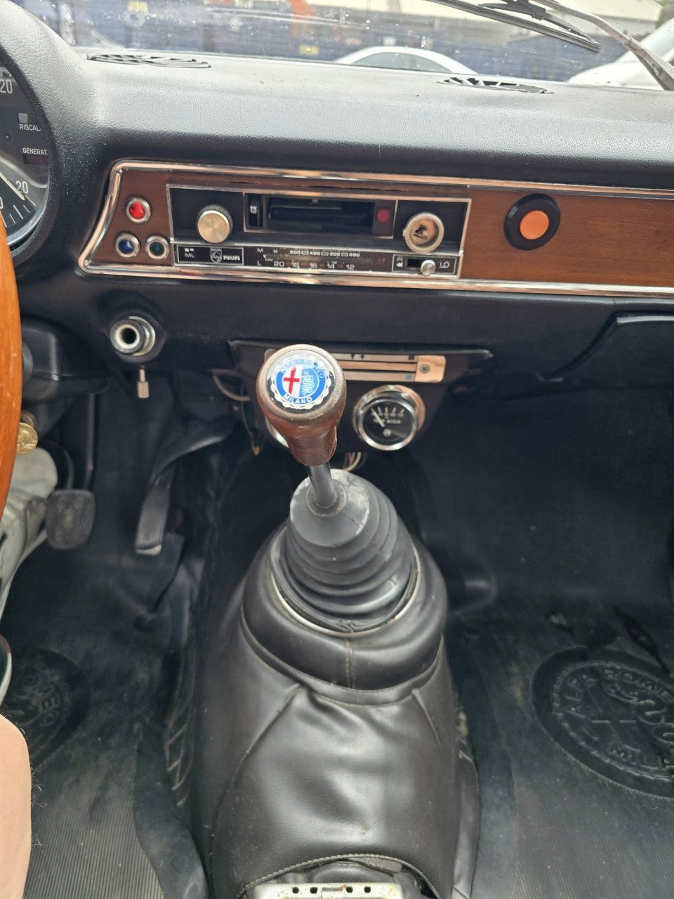 Alfa romeo 1300 gt junior  Bouwjaar 1973  Apk en Wegenbelasting vrij