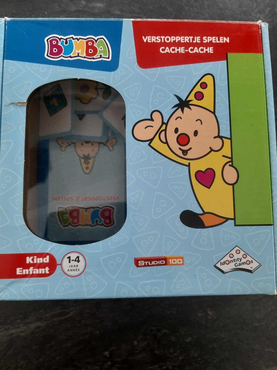 Verstoppertje spelen met Bumba