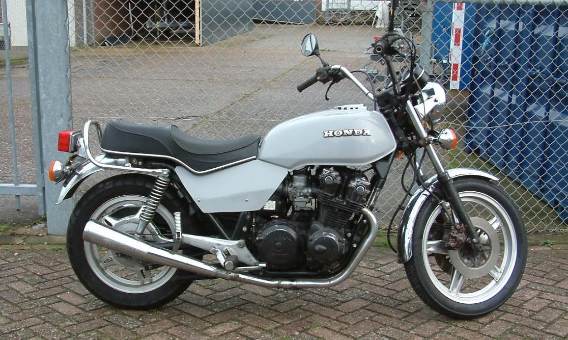 Honda cb 750  motor  maar ook onderdelen