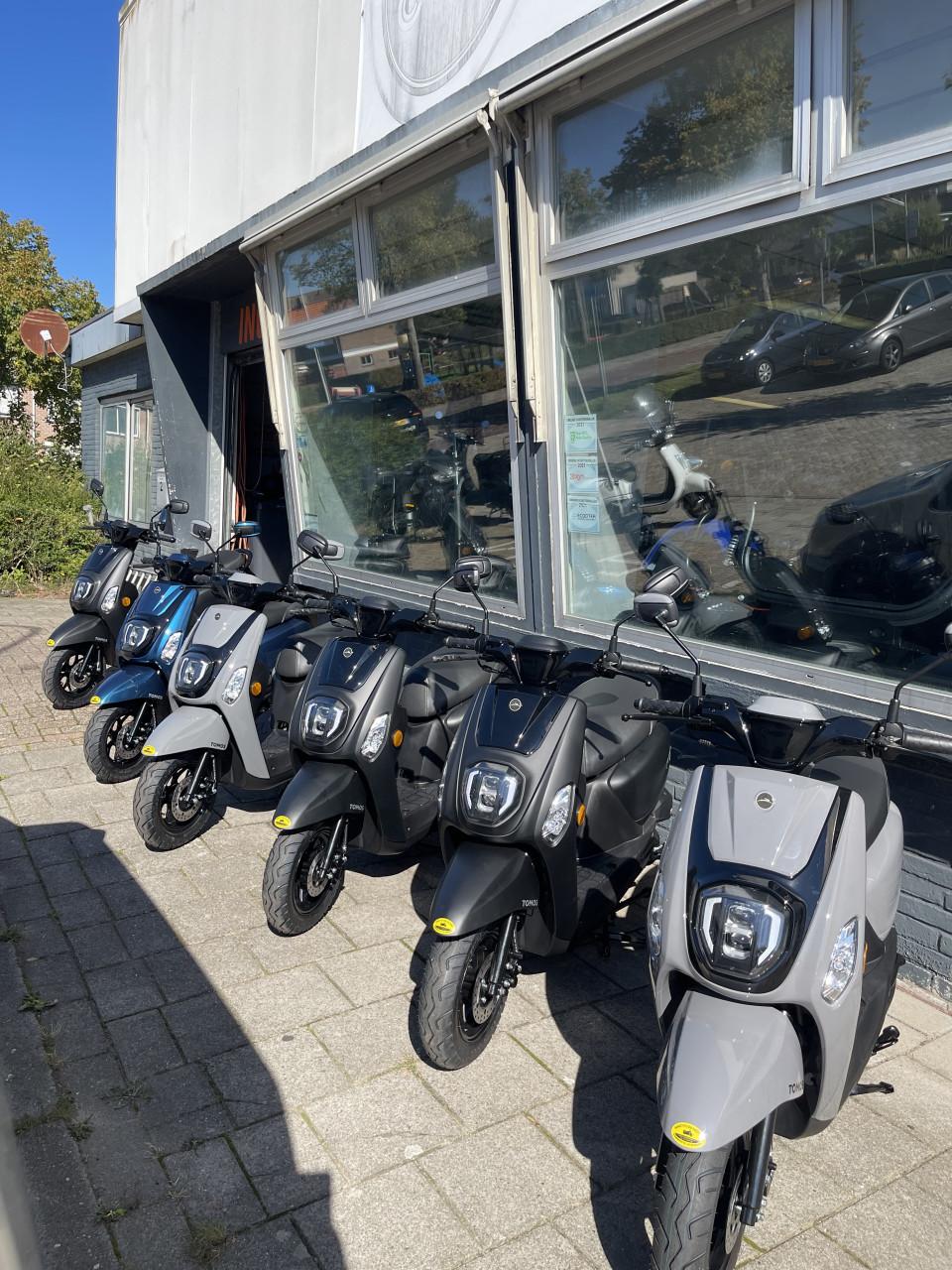 Scooterpromo Goes TOMOS Scooters in alle kleuren