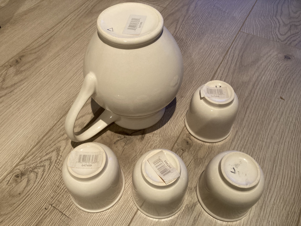 Vintage Melkkan met 4 bekers