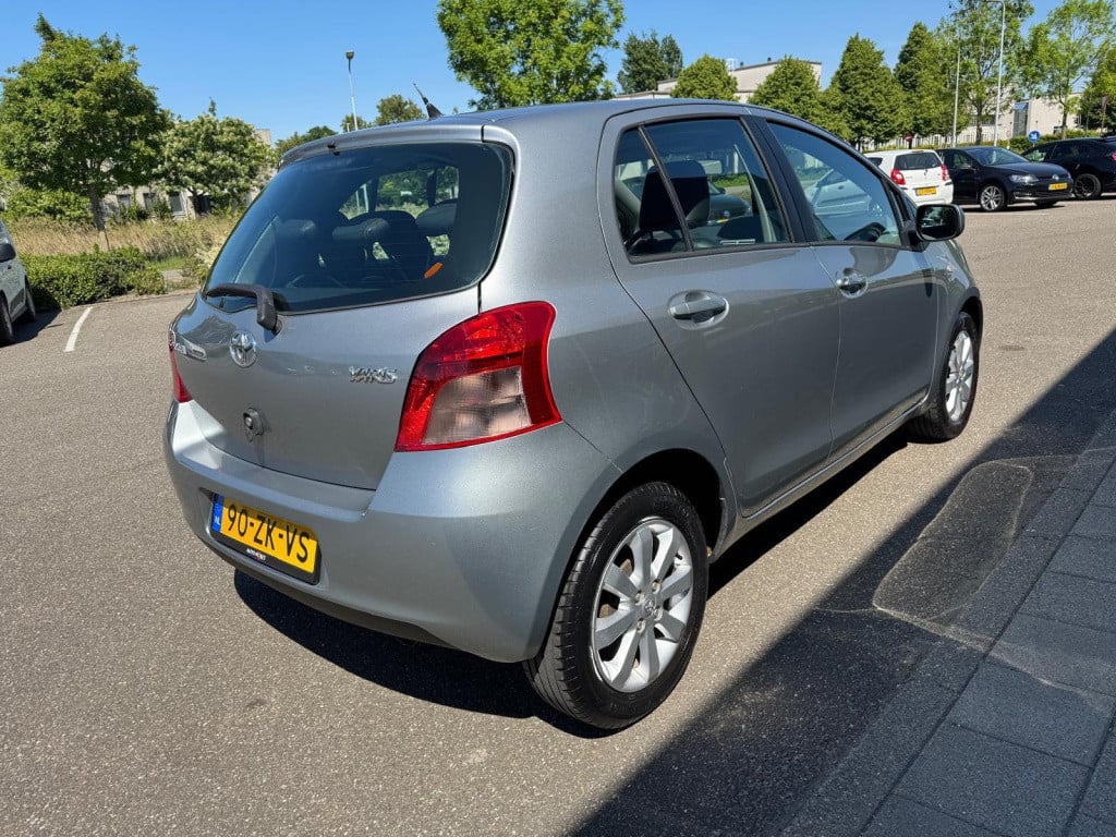 Toyota Yaris 1.3 vvti executive