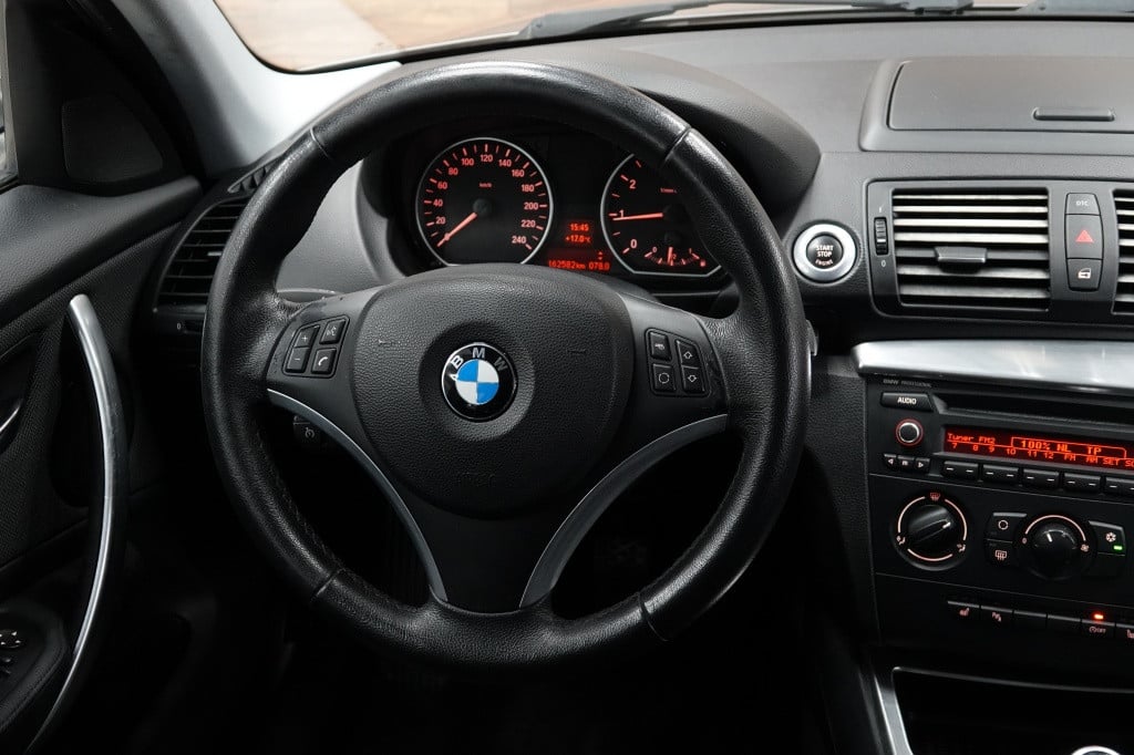 BMW 1 Serie 116i effdyn.edition | cruise | pdc | airco |
