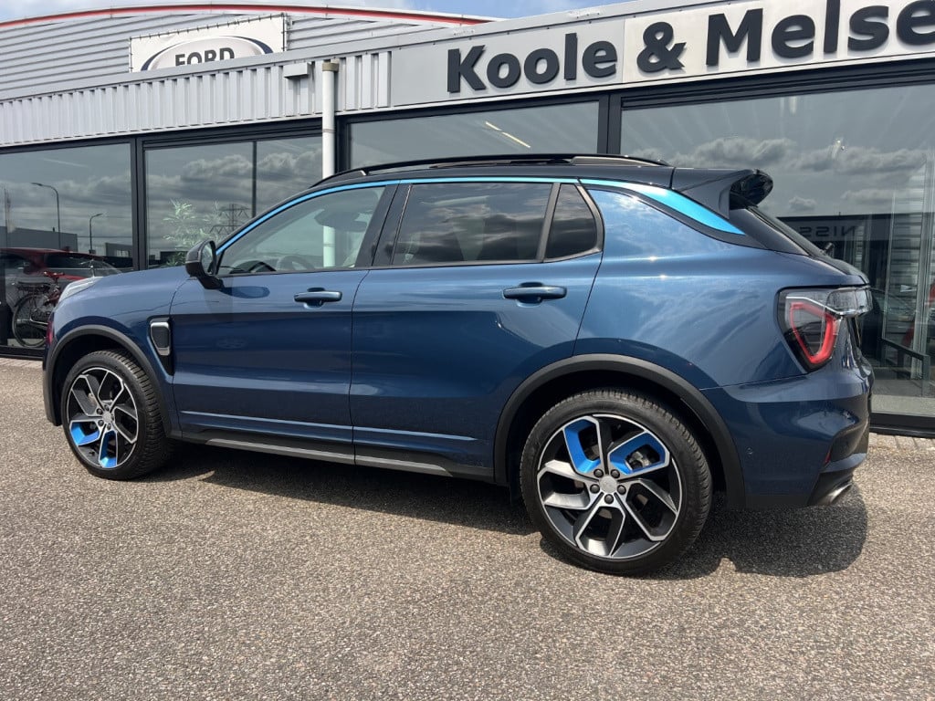 Lynk & Co 01 1.5 261pk plug in hybrid , panodak , carplay