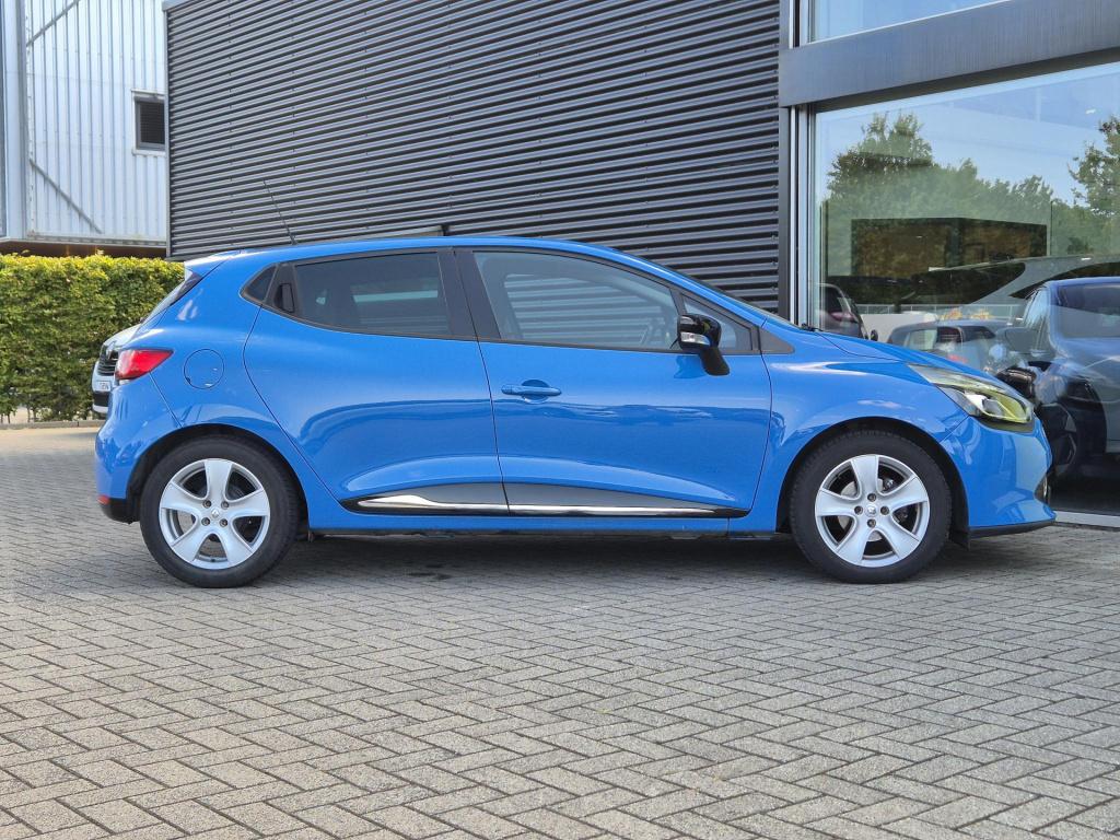 Renault Clio tce 90 eco2 expression airco, p-sensoren, trekhaak, bluetooth,