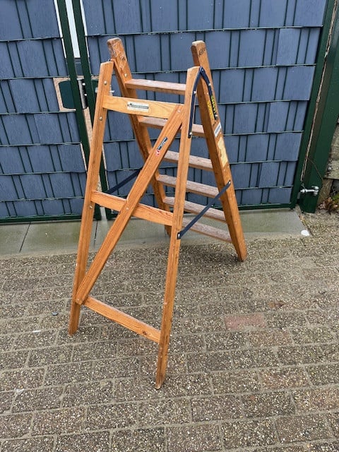 Houten trapje