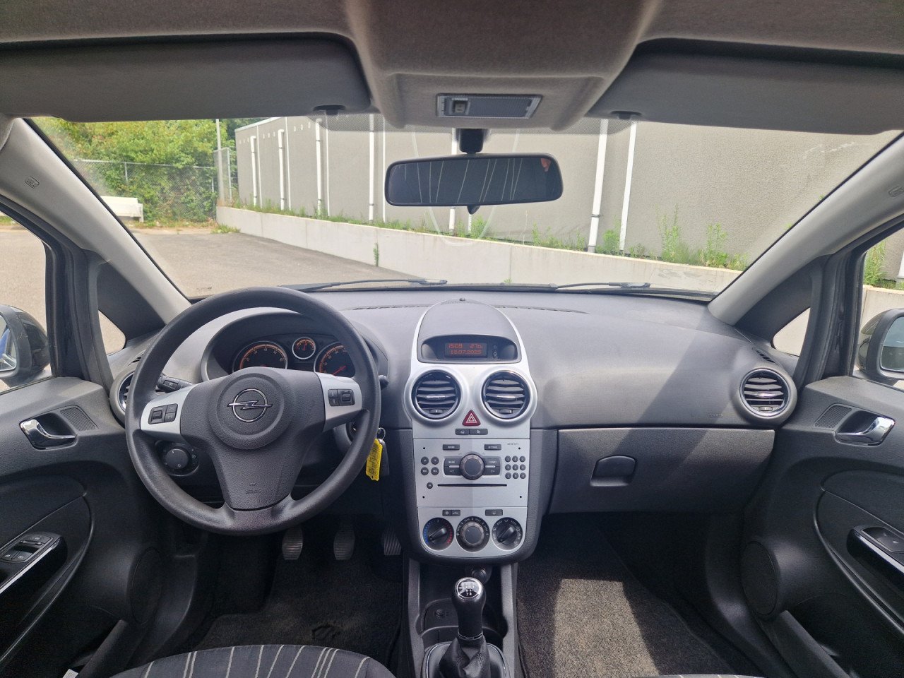 Opel Corsa 1.4-16V Enjoy