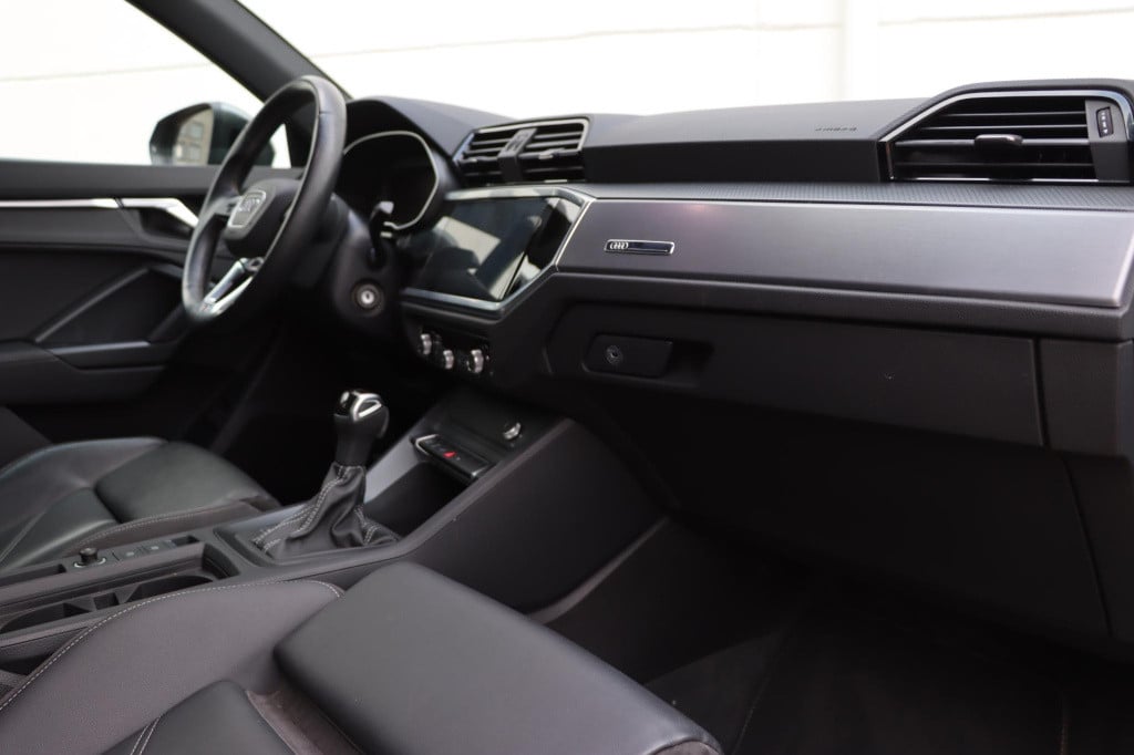 Audi Q3 45 tfsi phev 245pk s tronic s edition