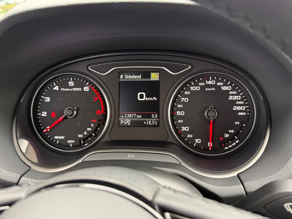 Audi Q2 35 tfsi 150pk s-tronic advanced | keyless | camera | carplay | elek