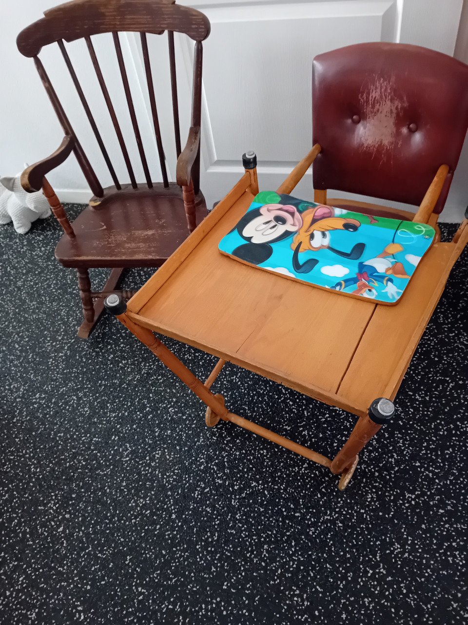 Kinderstoel/schommelstoeltje