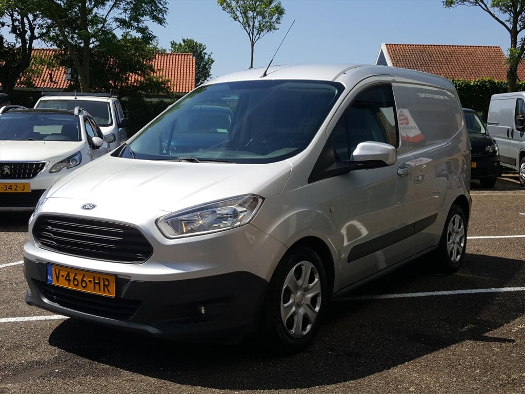 Ford Transit Courier gb trend 1.5 tdci duratorq 75pk s&s euro6 airco | trek