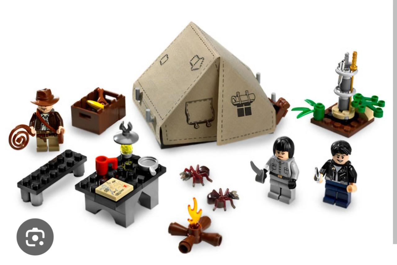 Lego 7624 Indiana Jones Kingdom of the crystal skull