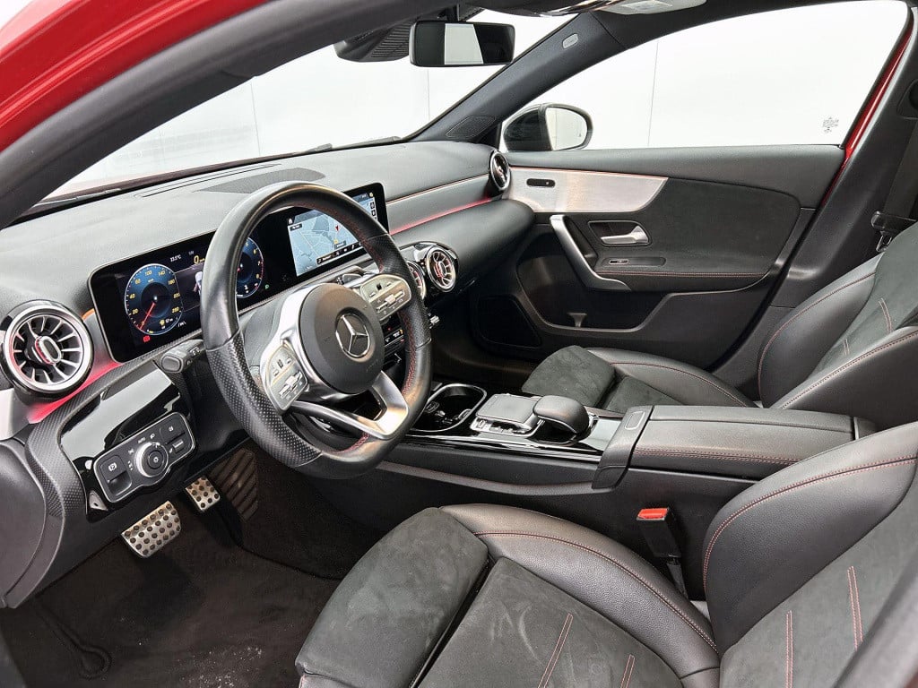 Mercedes-Benz A-Klasse 200 business solution amg | automaat | half leder | 