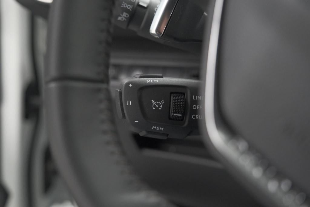 Peugeot 3008 puretech 130 eat8 style | camera | parkeersensoren | navigatie