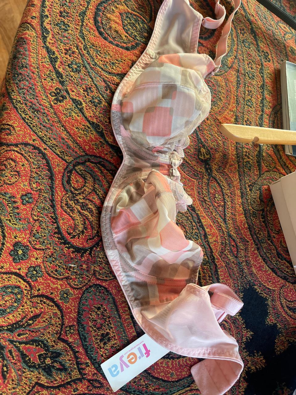 Nieuwe keaal kleurige bh freya