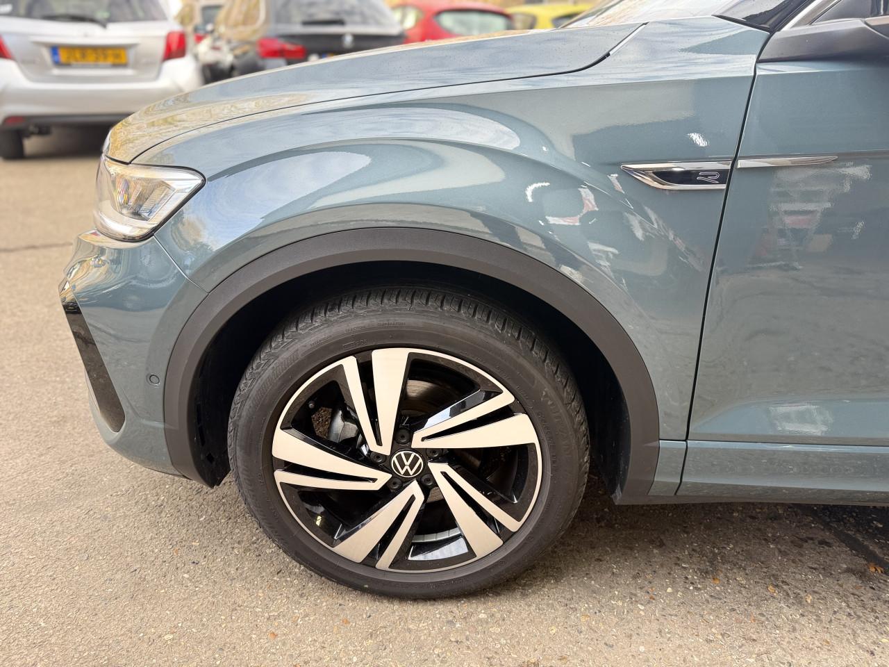 Volkswagen T-Roc 1.5 TSI R-Line 2023 AUTOMAAT|BENZINE|CARPLAY