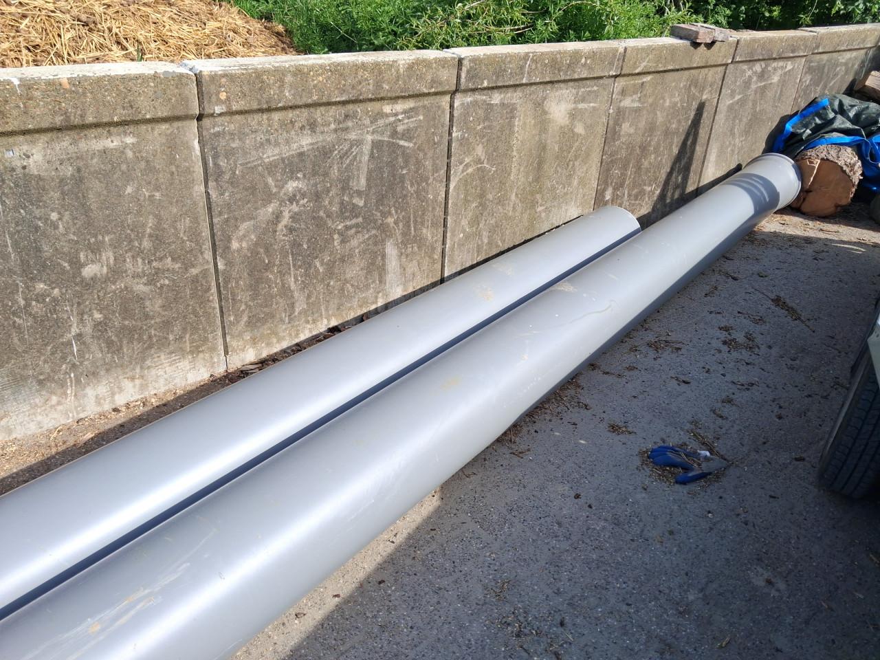 Pvc buis 315 mm 8 meter lengte.
