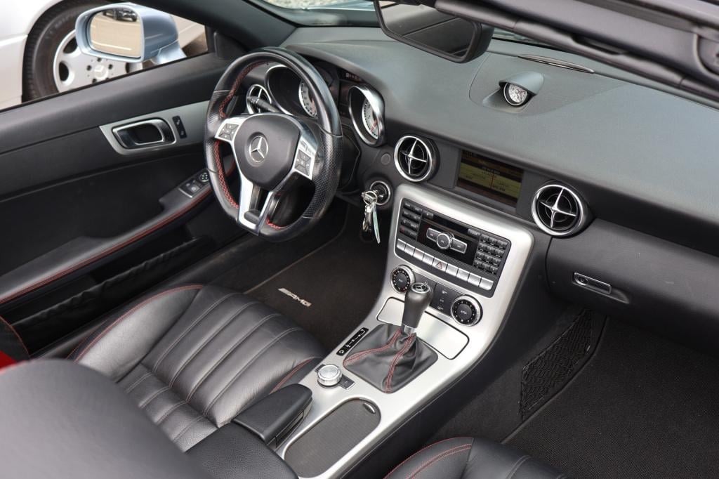 Mercedes-Benz SLK 200 amg line i airscarf i stoelverwarming i automaat i le