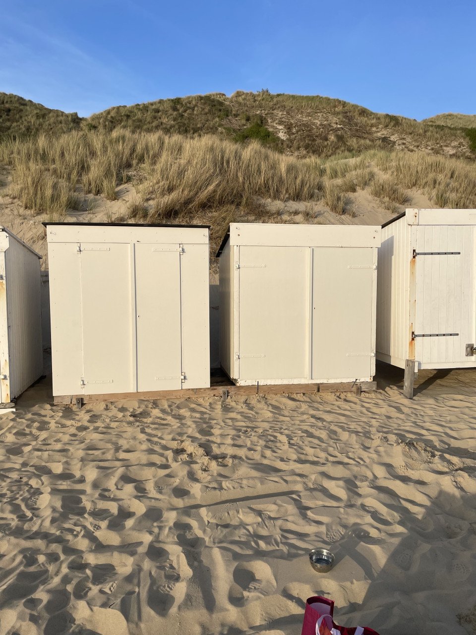 Te huur: Dag strandhuisje op het strand van Groot Valkenisse