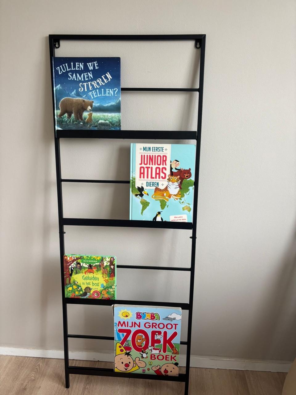 Boekenrek (zonder boeken)