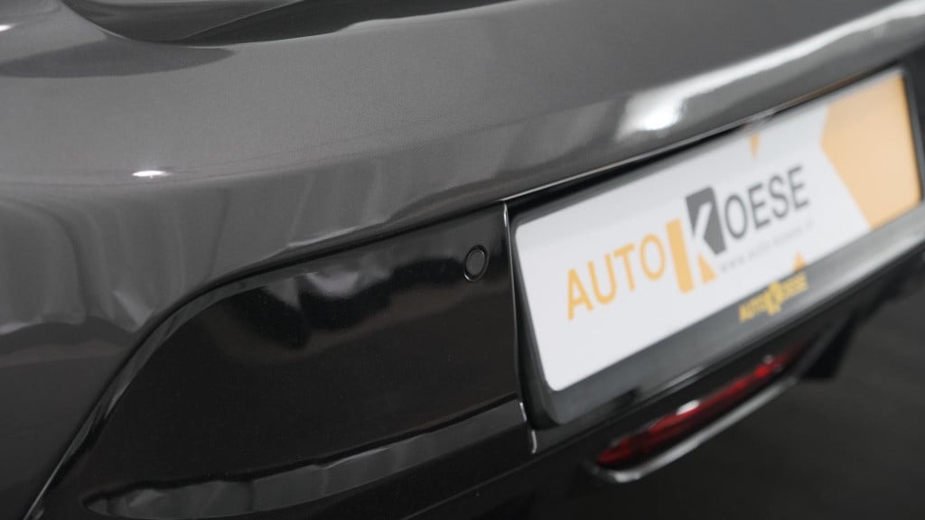 Peugeot 208 puretech 100 eat8 allure | camera | apple carplay | navigatie |