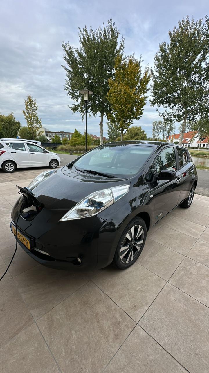 Nissan Leaf Tekna 30 kWh 2016 Elektrisch
